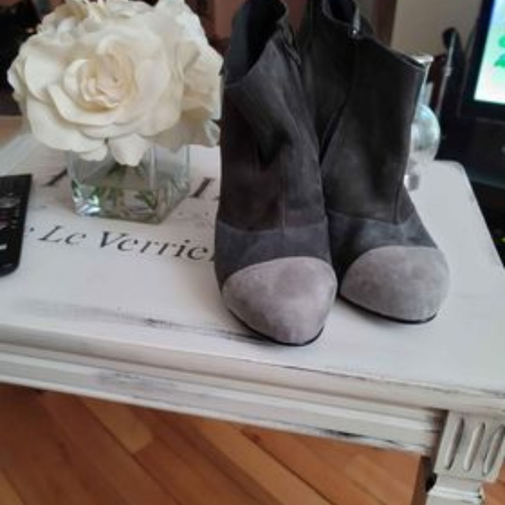 Benetton grey boots
